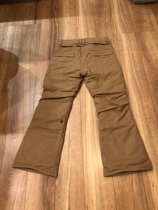 新品VOLCOM