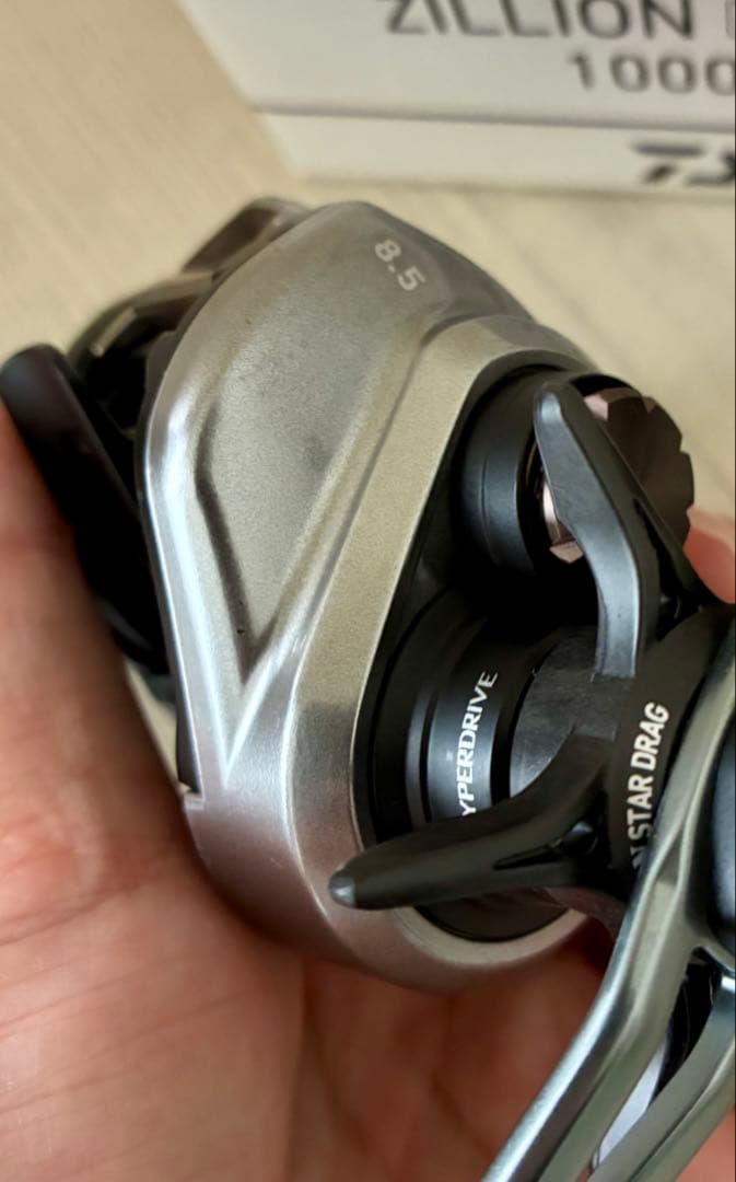 リール DAIWA ZILLION SV TW 100XH R
