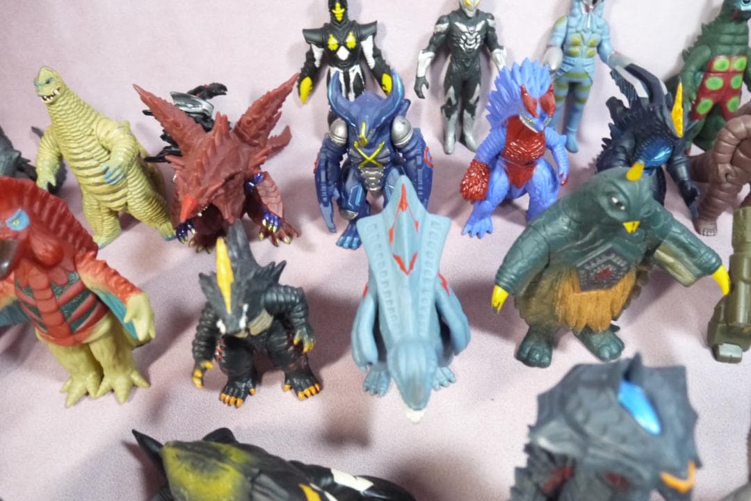 ウルトラヒーローシリーズ500　ウルトラ怪獣シリーズ500　ソフビ　56体