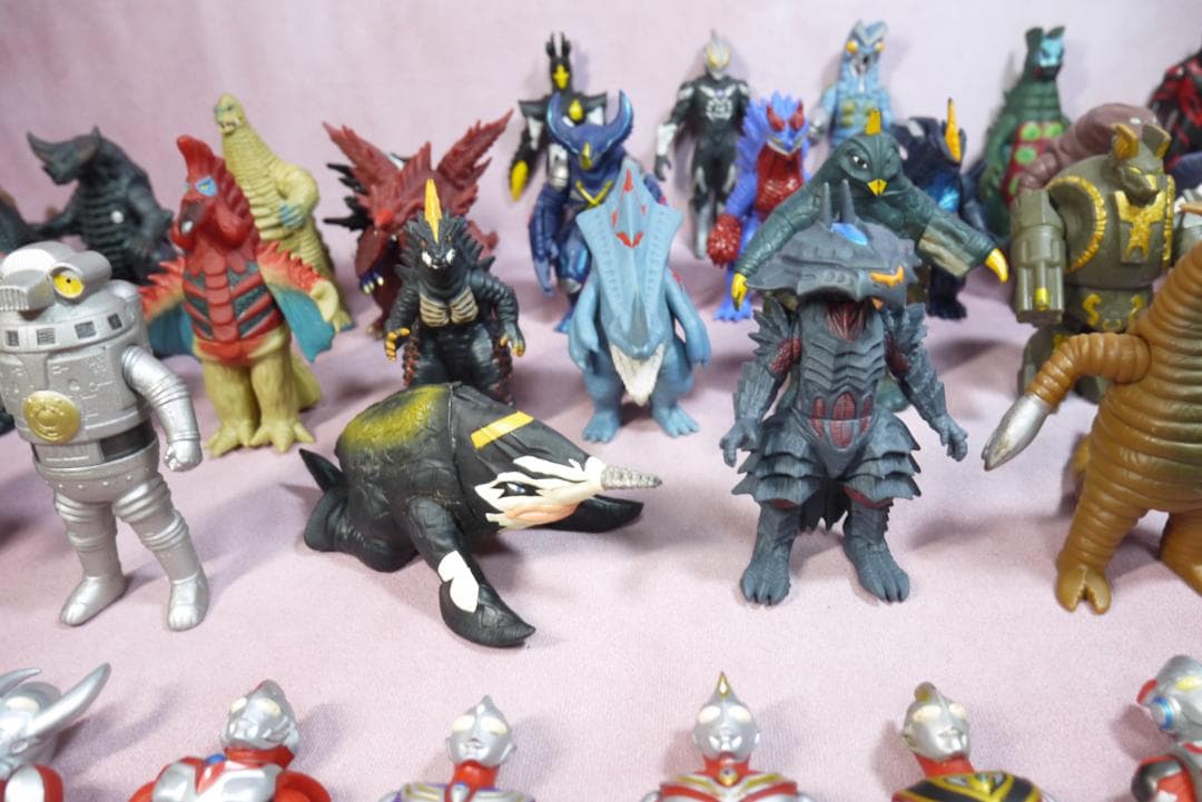 ウルトラヒーローシリーズ500　ウルトラ怪獣シリーズ500　ソフビ　56体