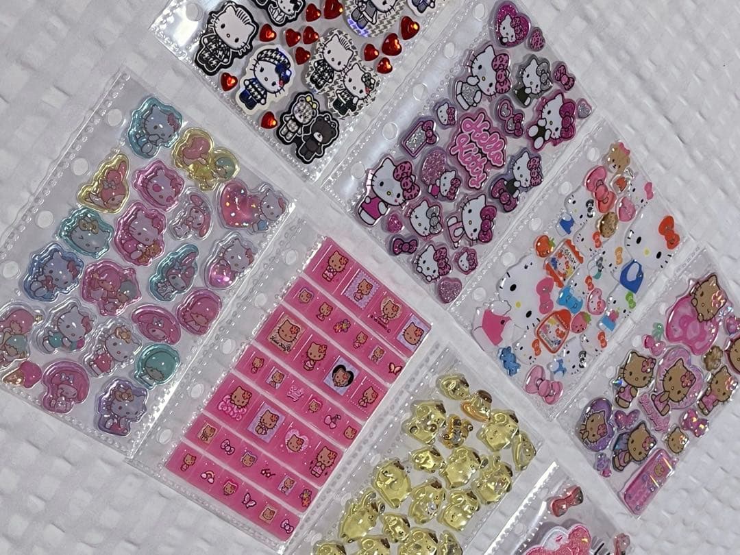 シール帳完成品！正規品シールのみ、サンリオ縛り①