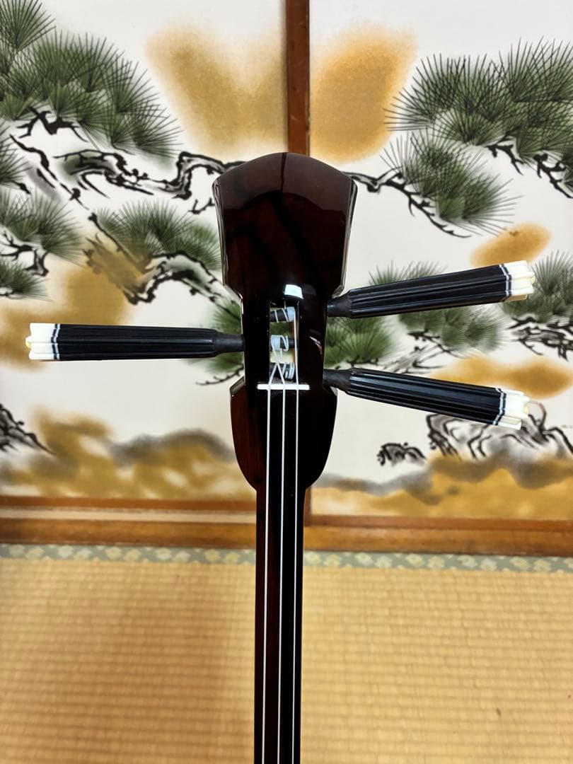 沖縄三線！黒木！上質黒檀！真壁型 ！本蛇皮　本張り【一枚張り】