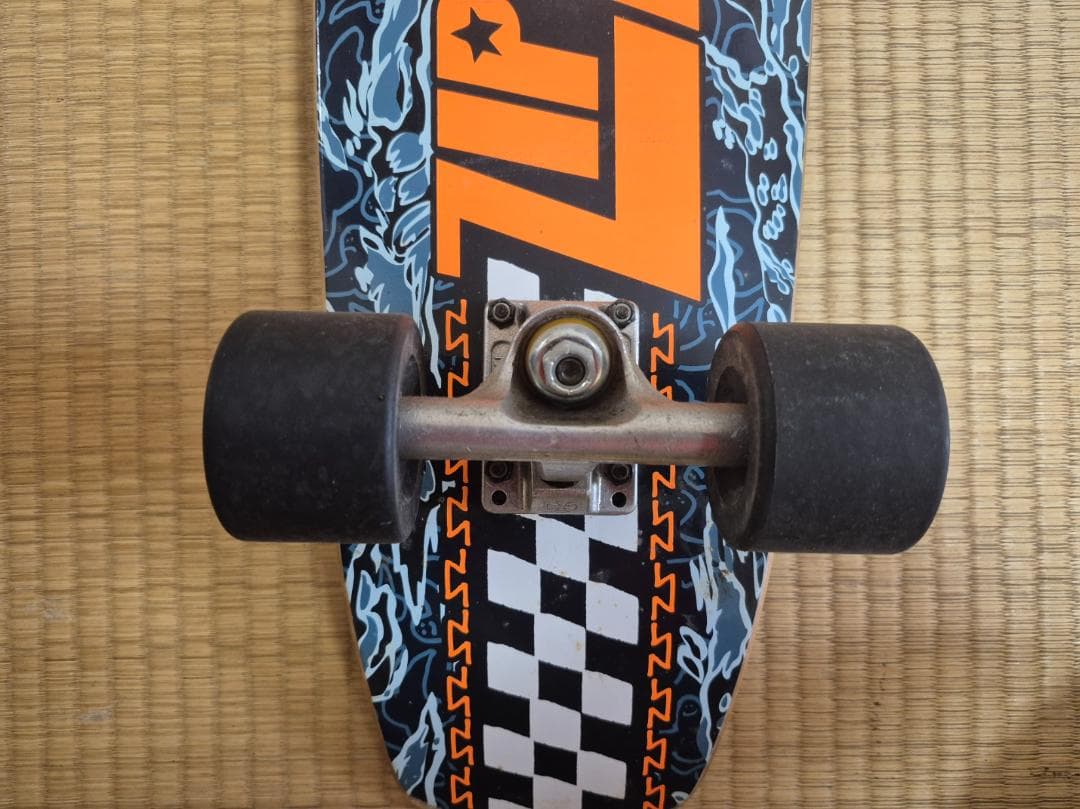KROOKED ZIPZINGER スケートボード　クルーザー
