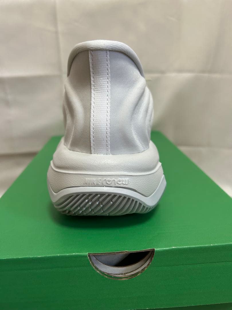 NIKE ヤニスイモータリティ4 25cm