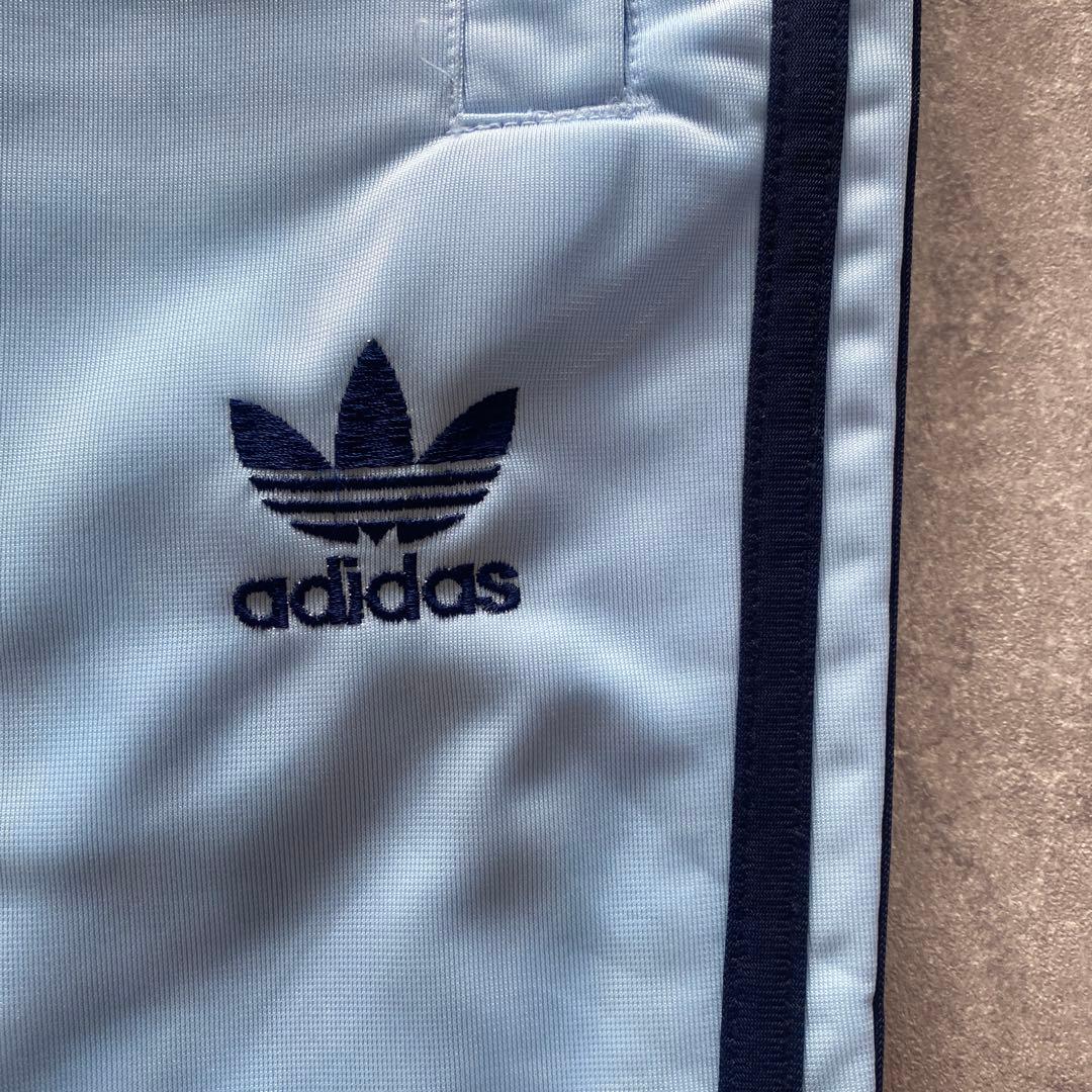 adidas トラックパンツ サテン風 スカイブルー　トレフォイルロゴ