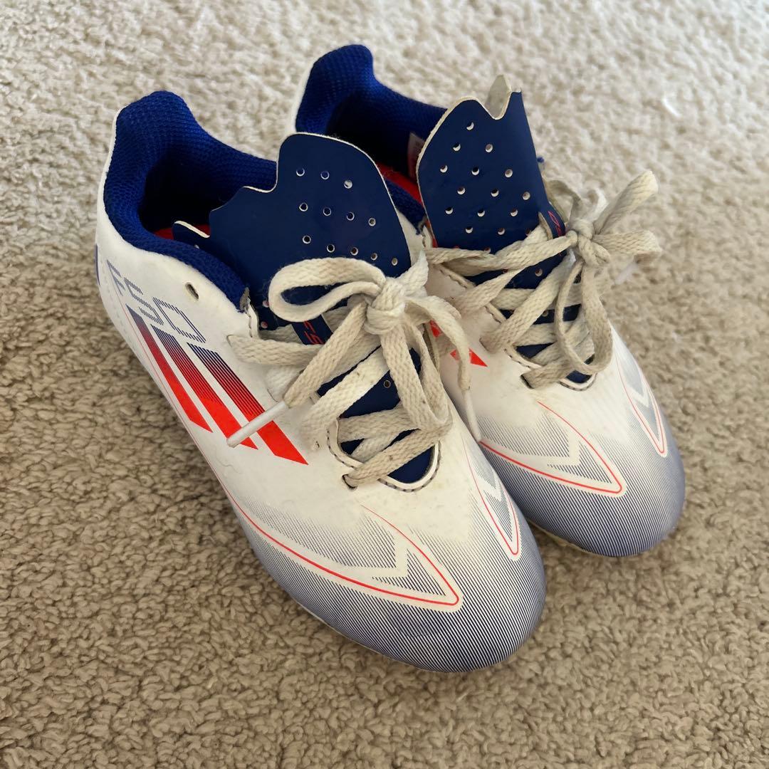 adidasスパイク18センチ