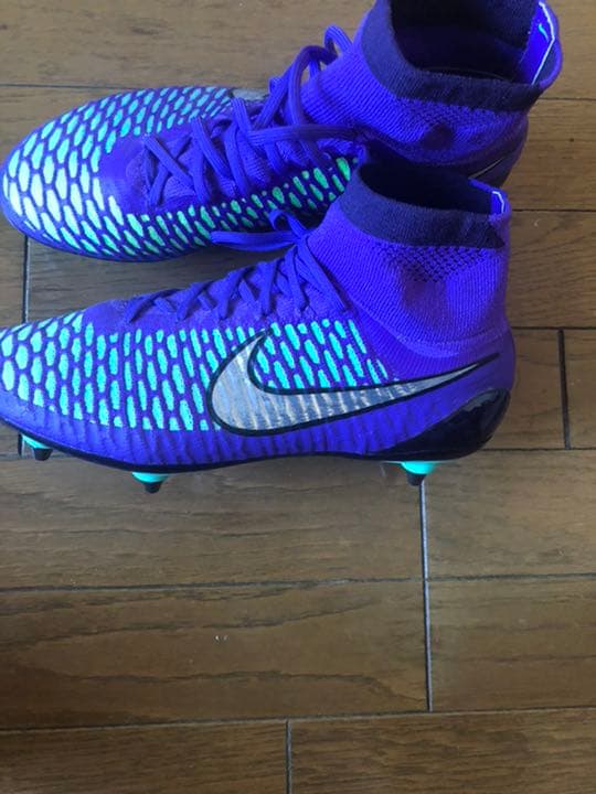 ナイキ サッカースパイク