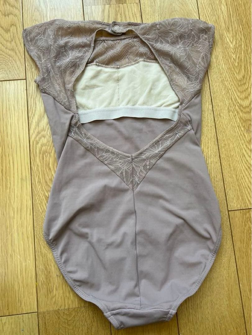 中村祥子監修　チャコット　レオタード　サイズ130J