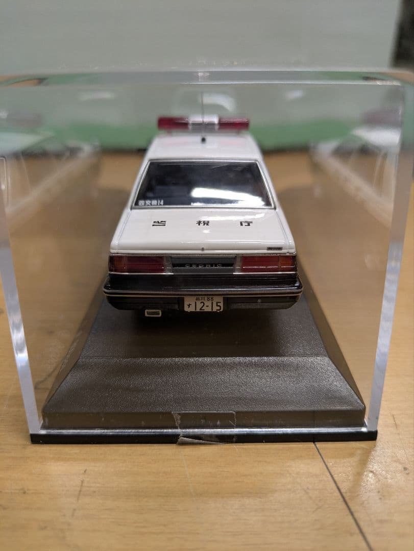 日産 セドリック 　 1985 警視庁交通部交通機動隊車両」