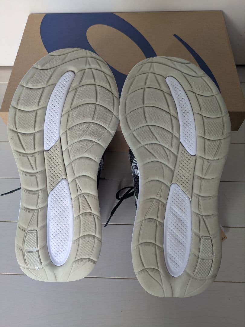 【値下げ】 ASICS ゲルキュムラス 26cm WIDE