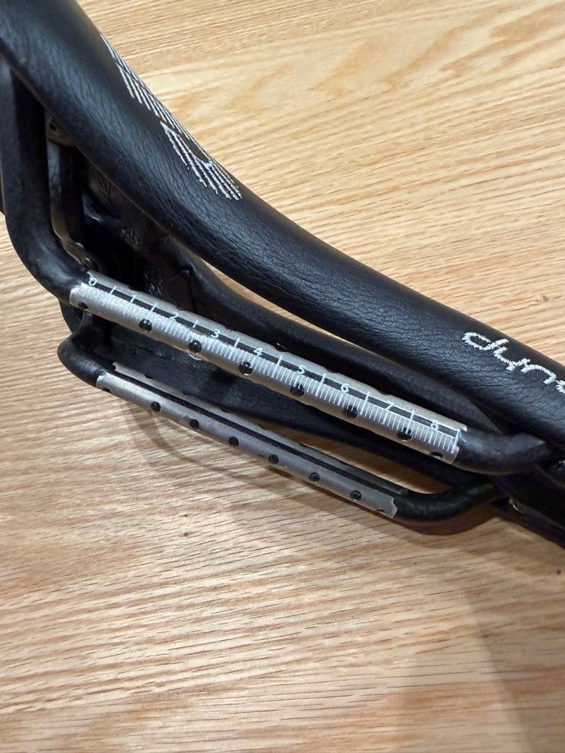 SELLE SMP dynamic 黒　カーボンレール