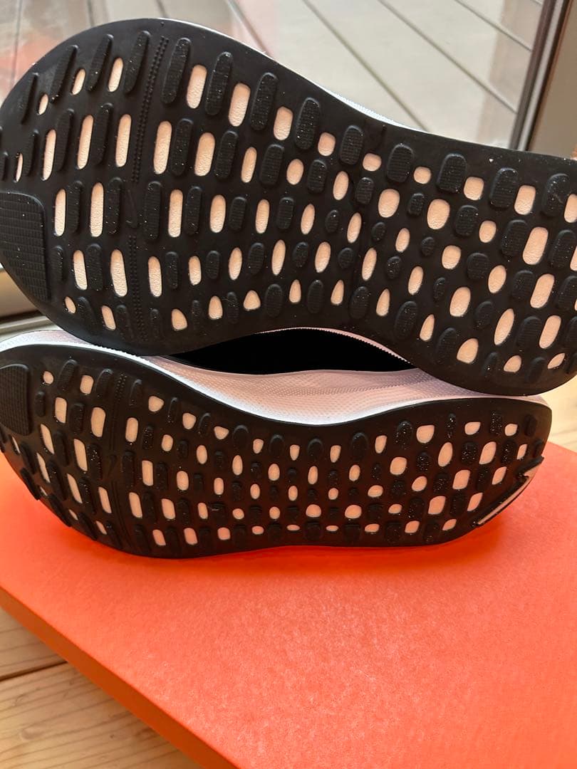 週末価格【美品】NIKEナイキインフィニティラン 4エクストラワイド27.5cm