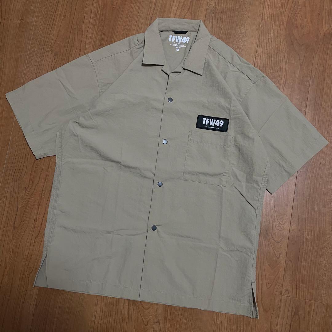 TFW49 セットアップ　ベージュ　L シャツ　ハーフパンツ　ゴルフ