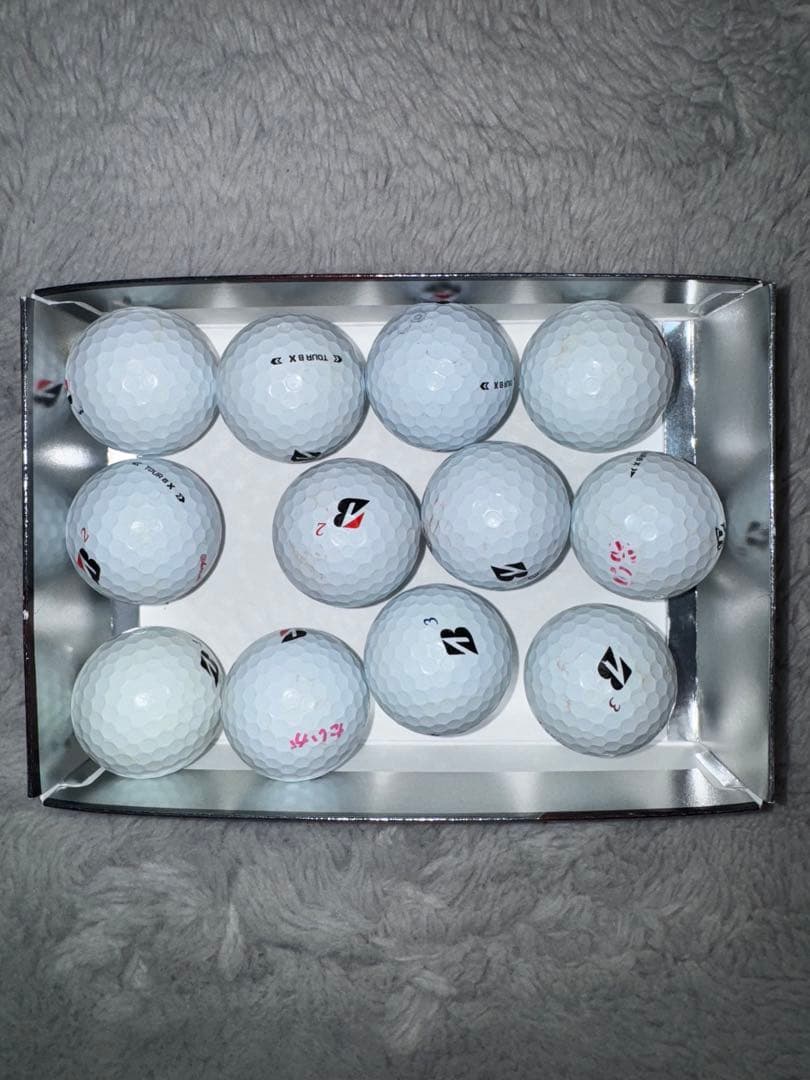 【美品】ブリヂストンTOUR B XS・TOUR B X混合ロストボール 94球