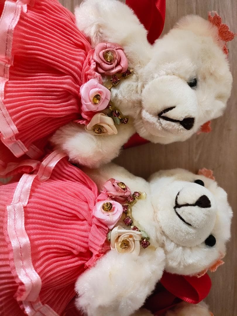ピンクドレスのぬいぐるみクマ4体カーテンバックルセット
