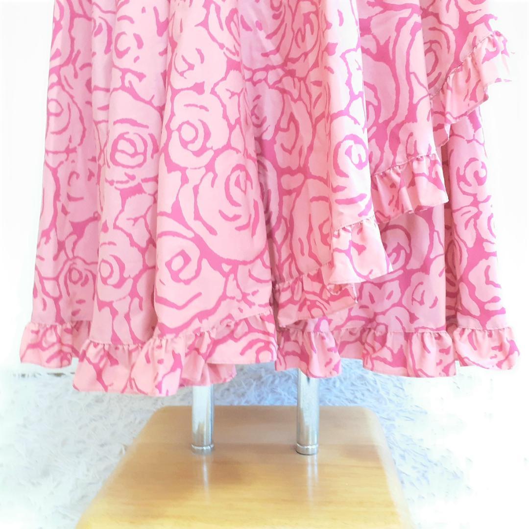 美品◎メネフネプランテーション フラダンス用ドレス ピンク 桃 花柄 裾フリル