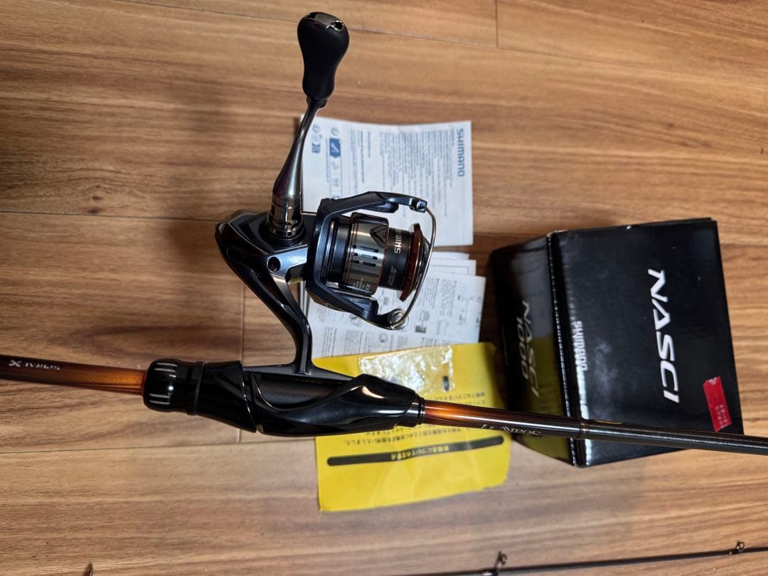 SHIMANO NASCI 1000 スピニングリールアジングロッド付け
