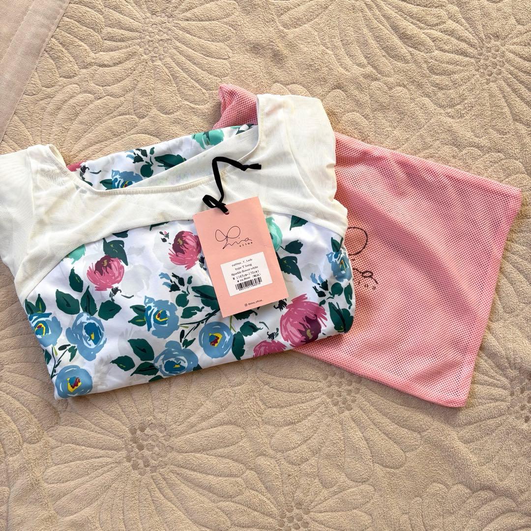 美品　stina バレエ　レオタード　Mサイス