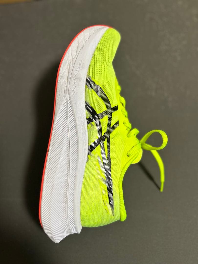 ASICS マジックスピード4WIDE イエロー　26.0