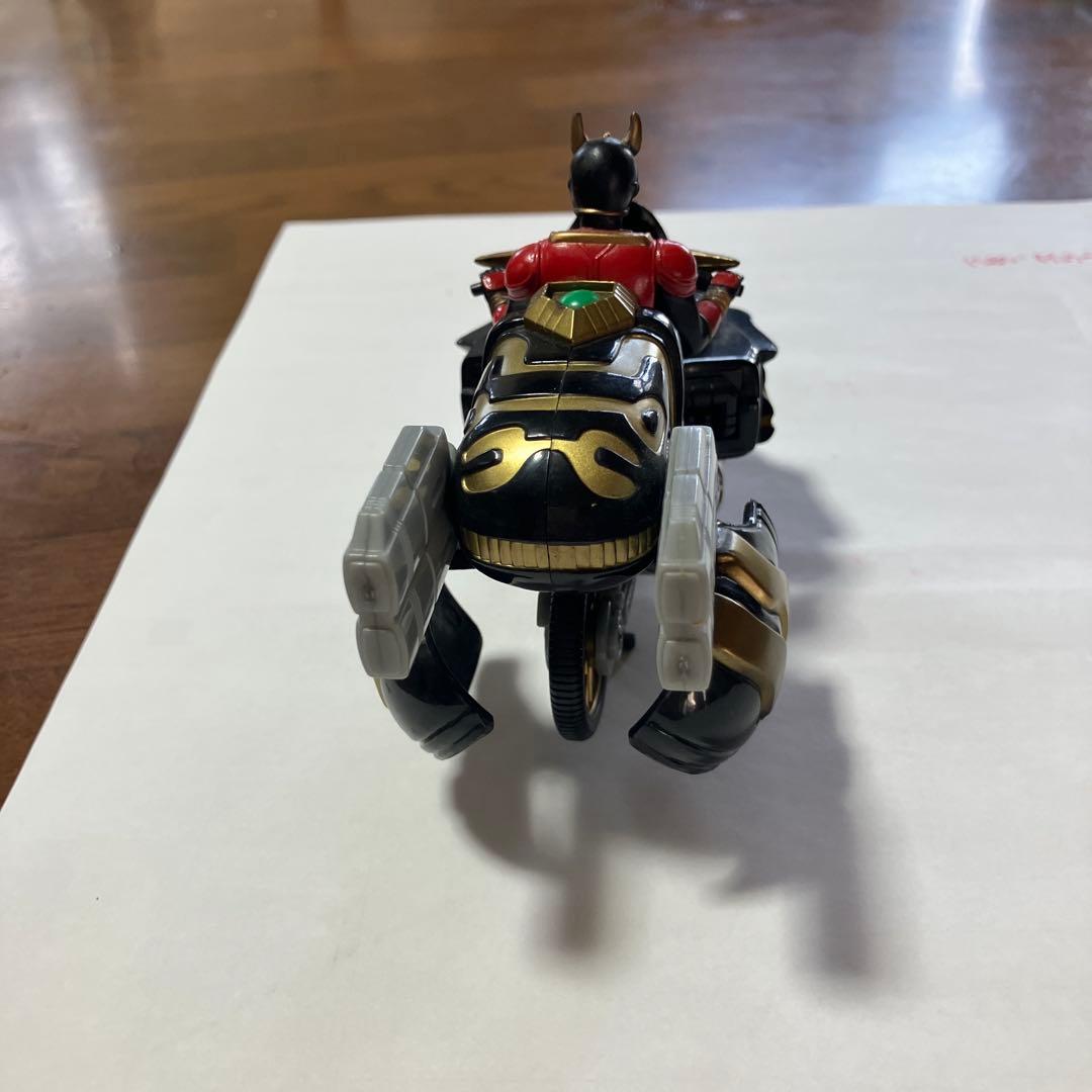 仮面ライダークウガバイクフィギュア