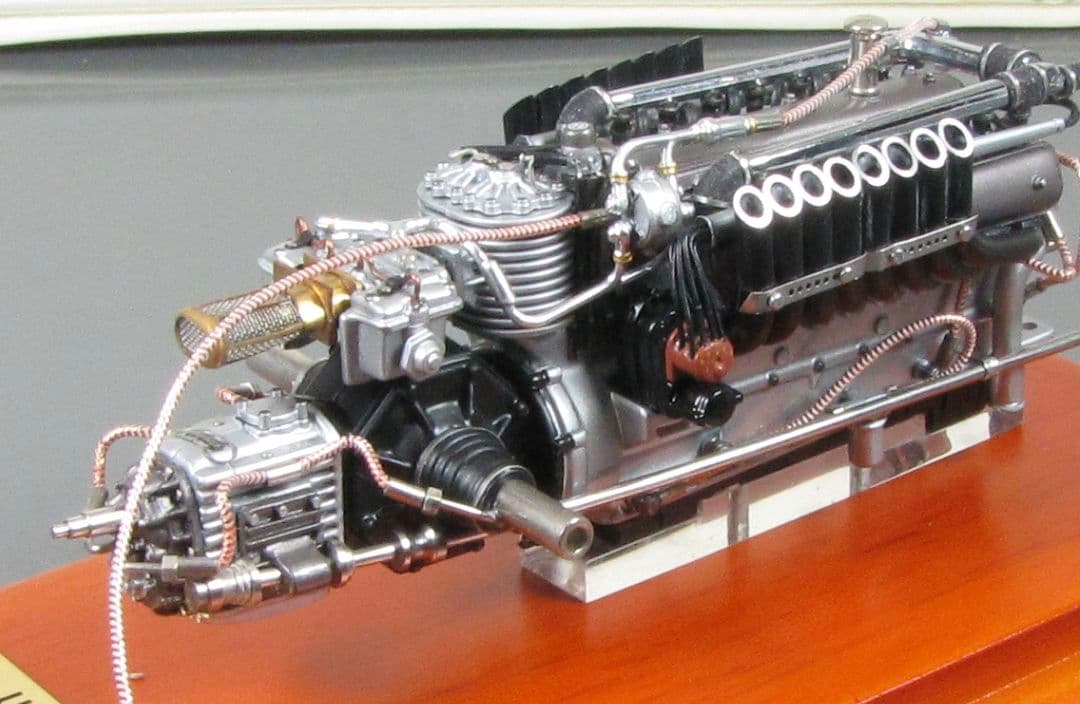 CMC Auto Union Typ C 16Zylinder V-motor珍