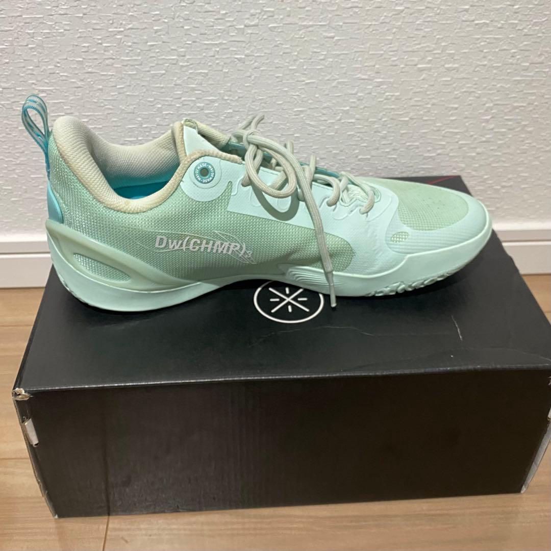 バスケットボールシューズ 箱付き　LiNing Wade 808 III