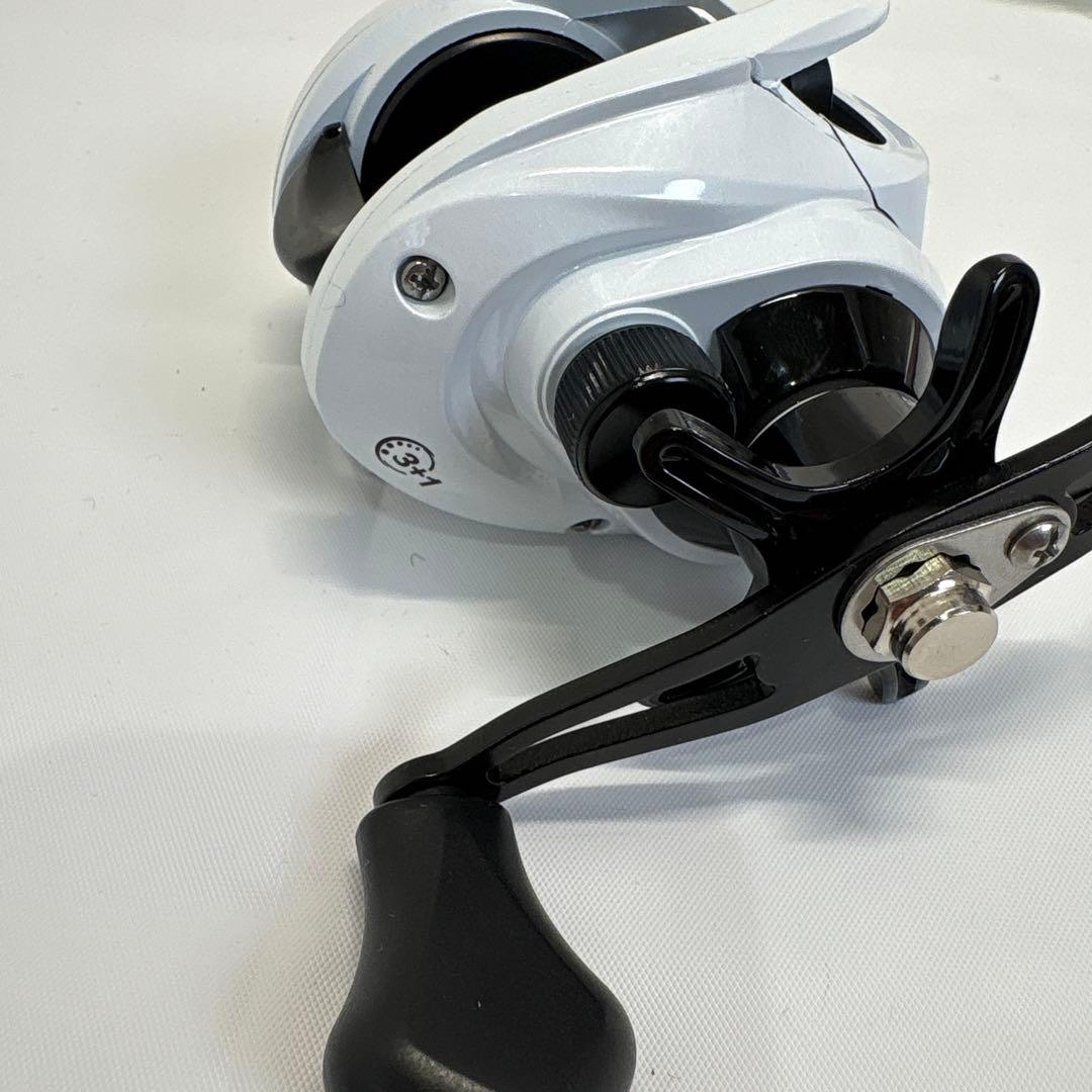 OKUMA ベイトリール 釣り リール 右ハンドル 美品