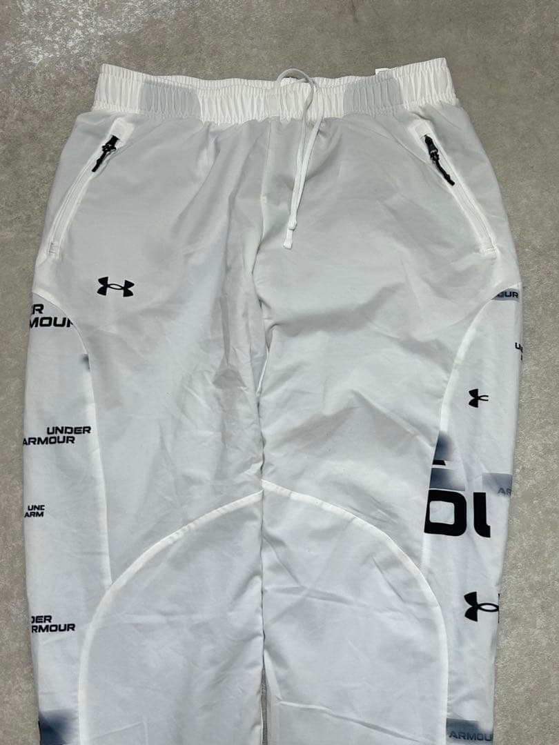 UNDER ARMOUR　トレーニングパンツ 裏起 毛UAウーブンパンツ 2XL