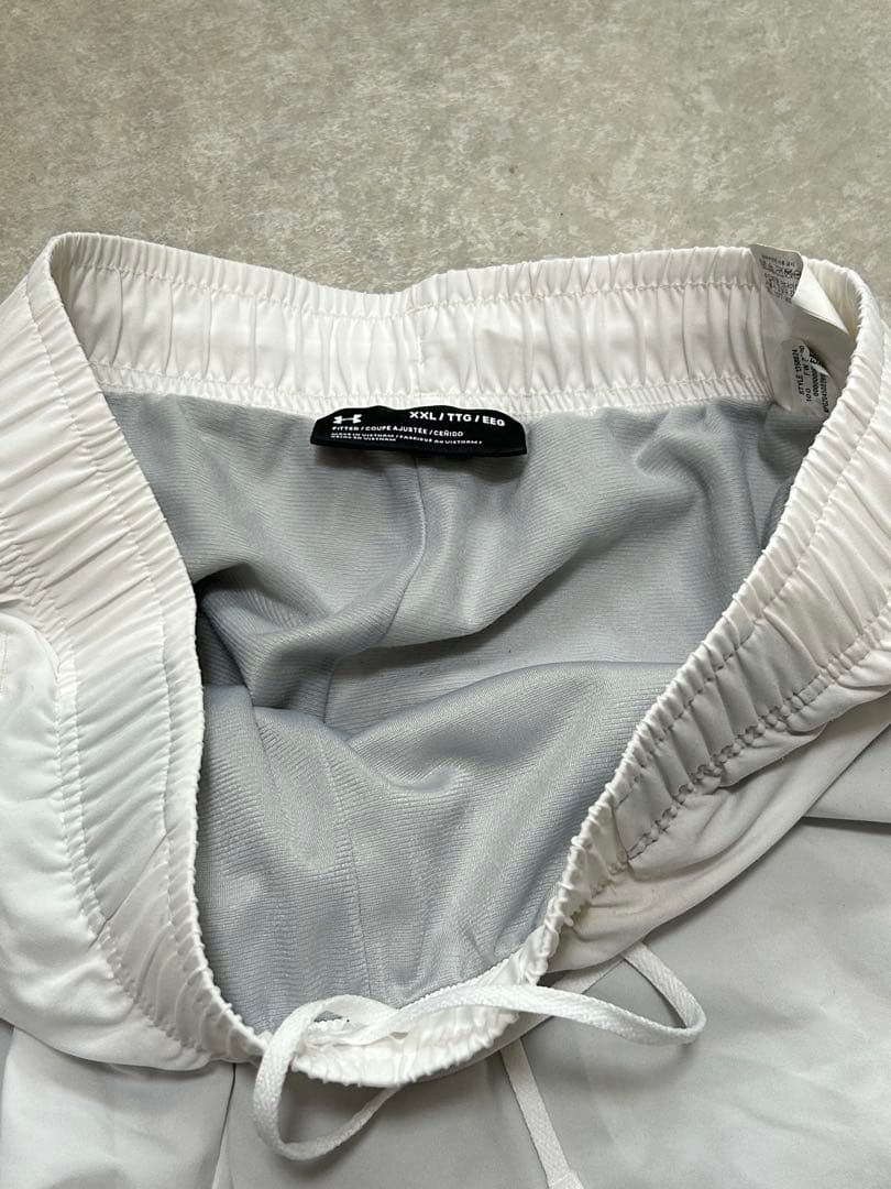 UNDER ARMOUR　トレーニングパンツ 裏起 毛UAウーブンパンツ 2XL
