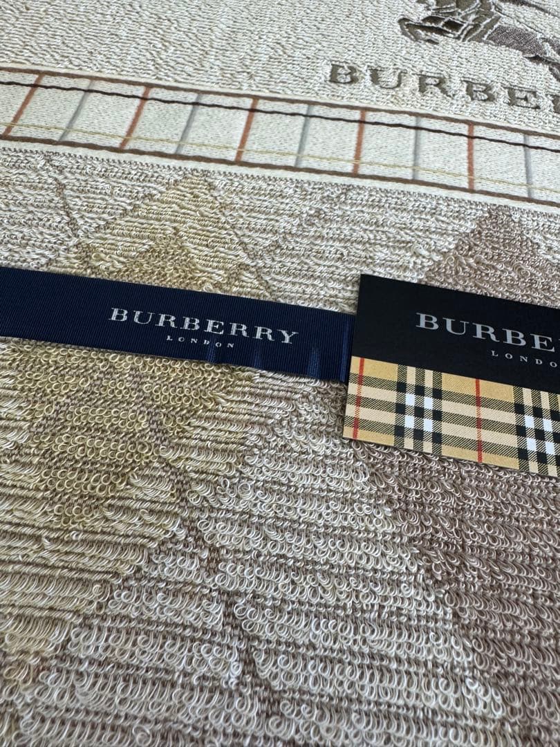 Burberry London バーバリーロンドン　タオルケット　箱付き
