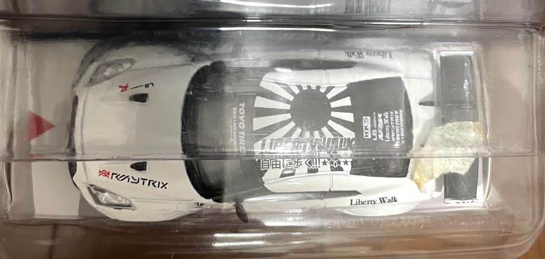 ミニカー MINIGT LIBERTY WALK Nissan GT-RR35 White