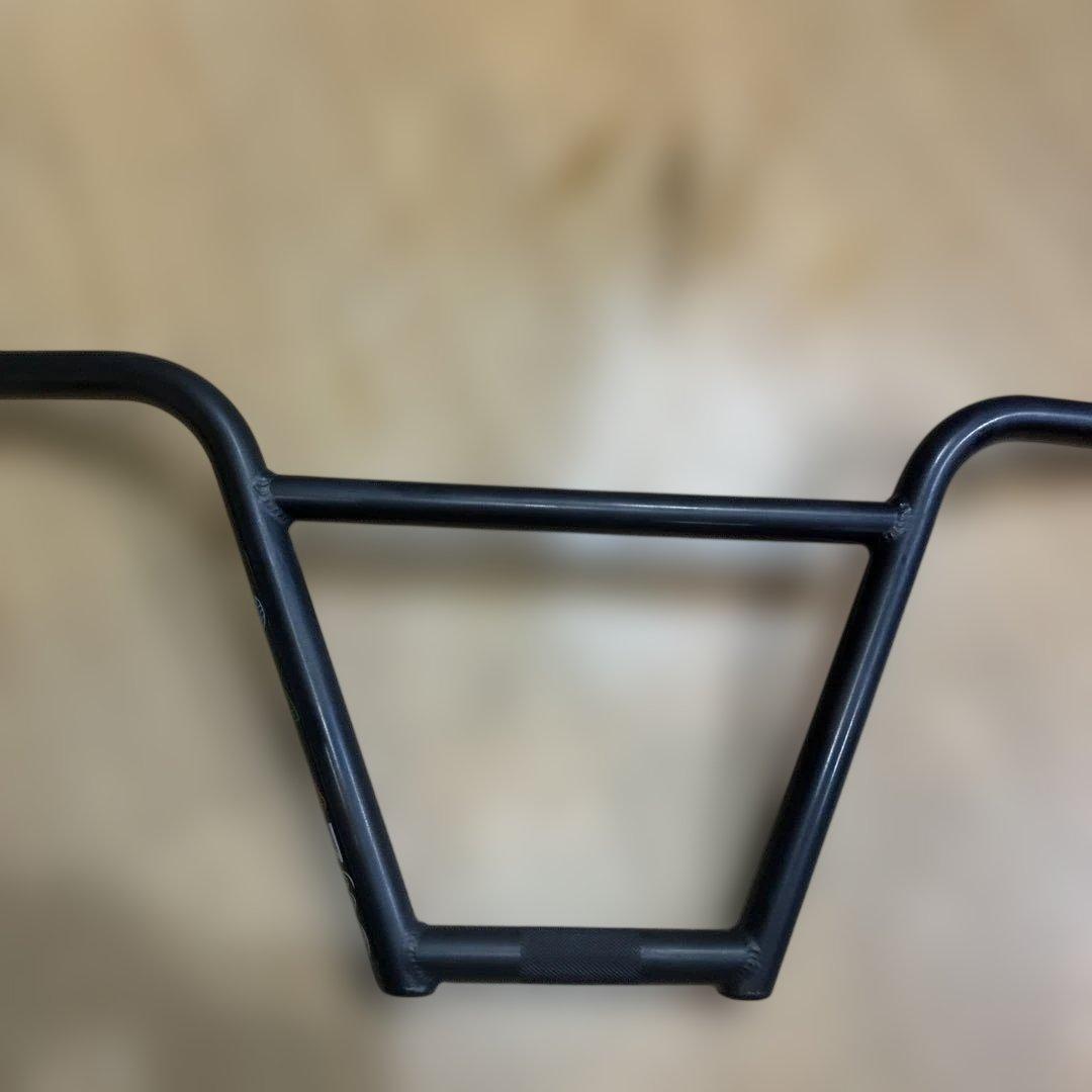 入手困難！BMXハンドルバー 「FIEND RAEKES BAR」9.5