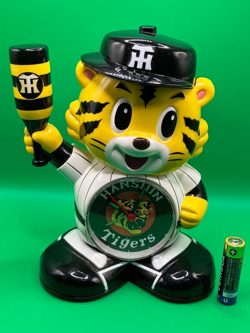 ❣️阪神タイガーストラッキー目覚まし時計❣️ 六甲おろしや歓声が流れるよ‼️