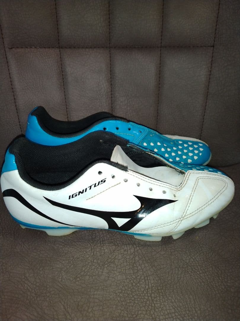 MIZUNO　イグニタス　23.5cm サッカー　スパイク