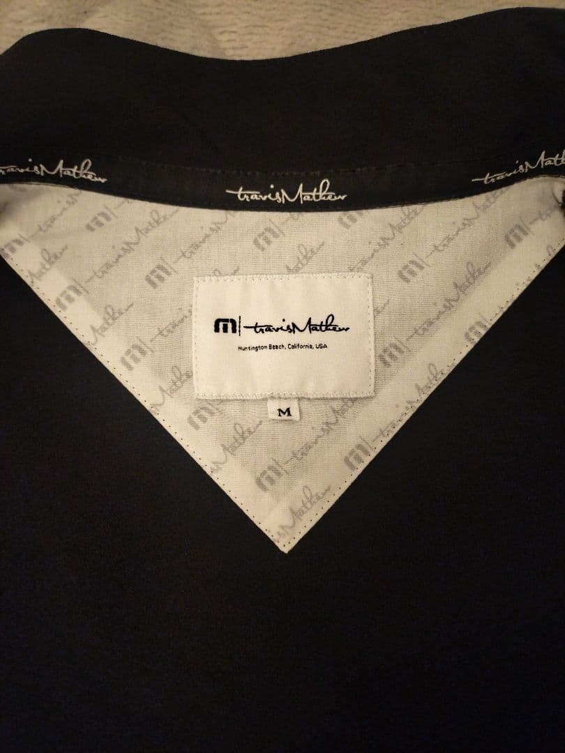 かべ様より依頼価格☆TRAVIS MATHEW ジップアップジャケット ブラック
