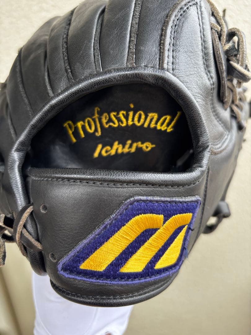 ミズノWorld Win Ichiro Professional 軟式グローブ黒