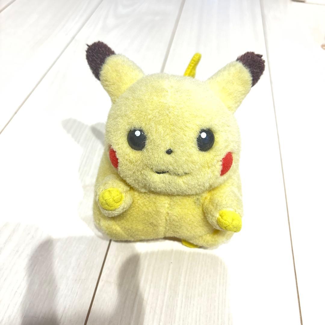 ピカチュウ ぬいぐるみ 初期 TOMY おなかを押すとなくヨ