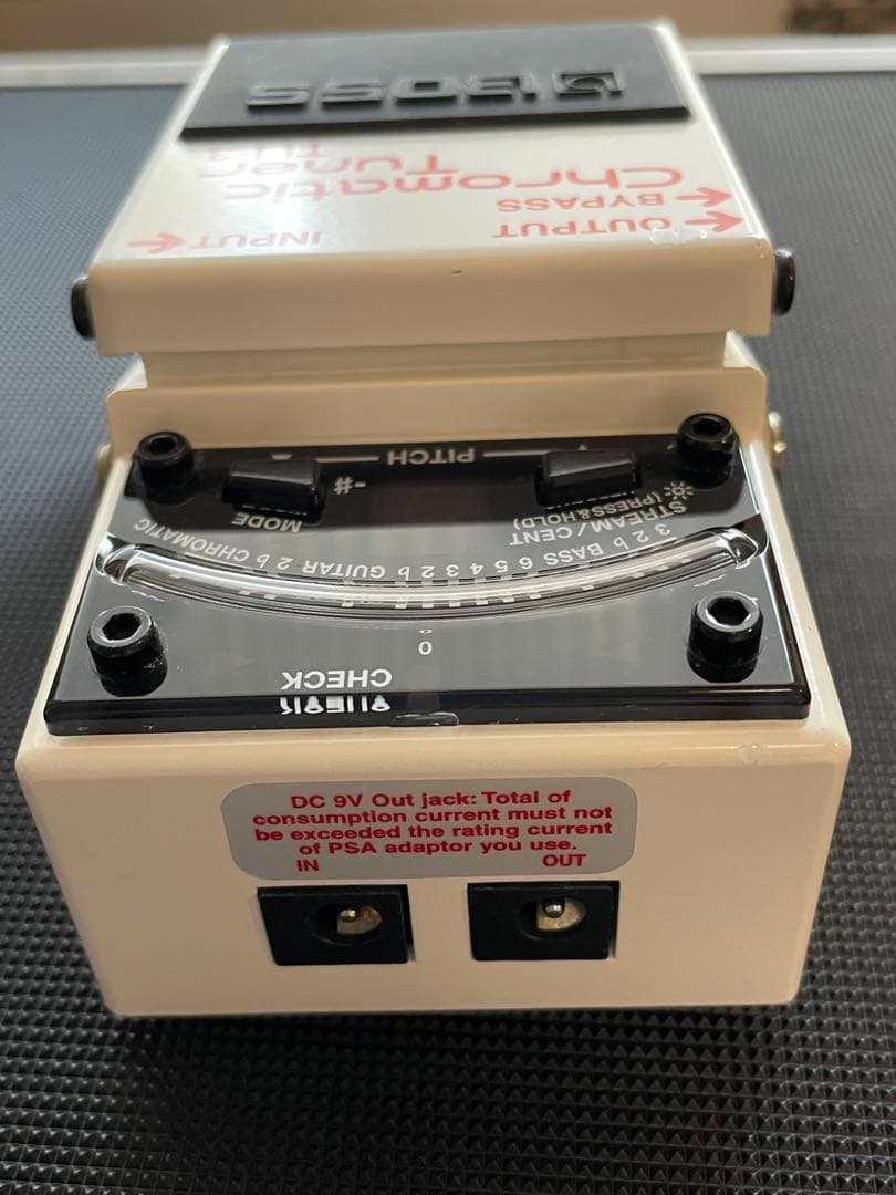 BOSS TU3 チューナー　箱、説明書付き 中古品