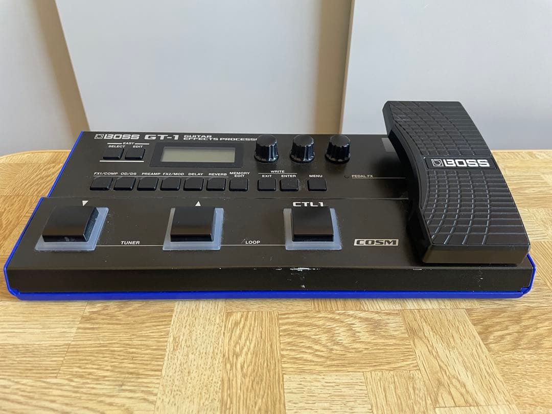 BOSS GT-1 ギターエフェクターACアダプター付き
