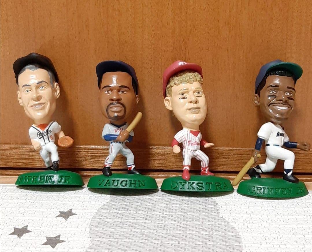 90年代MLBヘッドライナーフィギュア16体セット