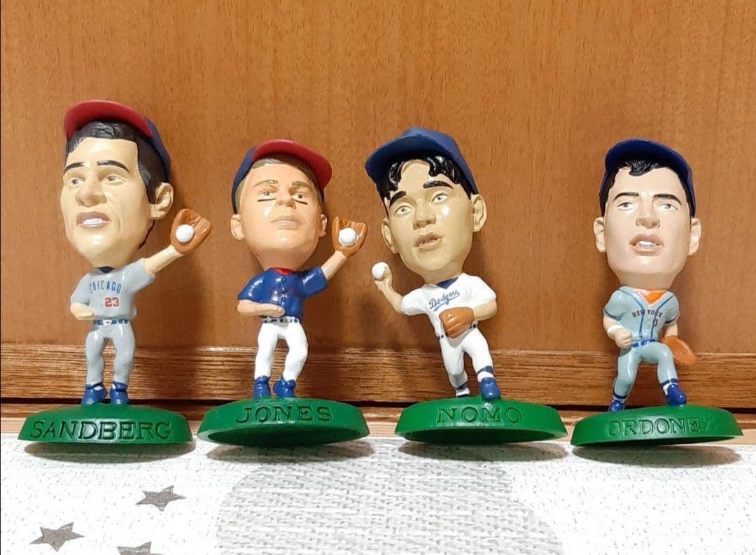 90年代MLBヘッドライナーフィギュア16体セット