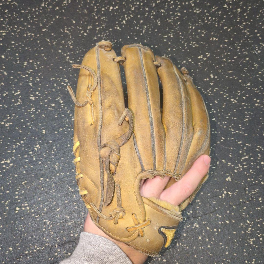 ミズノプロ硬式内野用グローブ