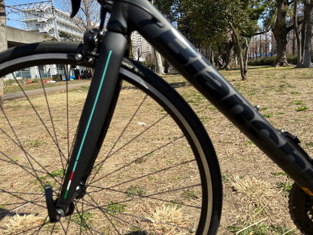 Bianchi ロードバイク ブラック 700C美品