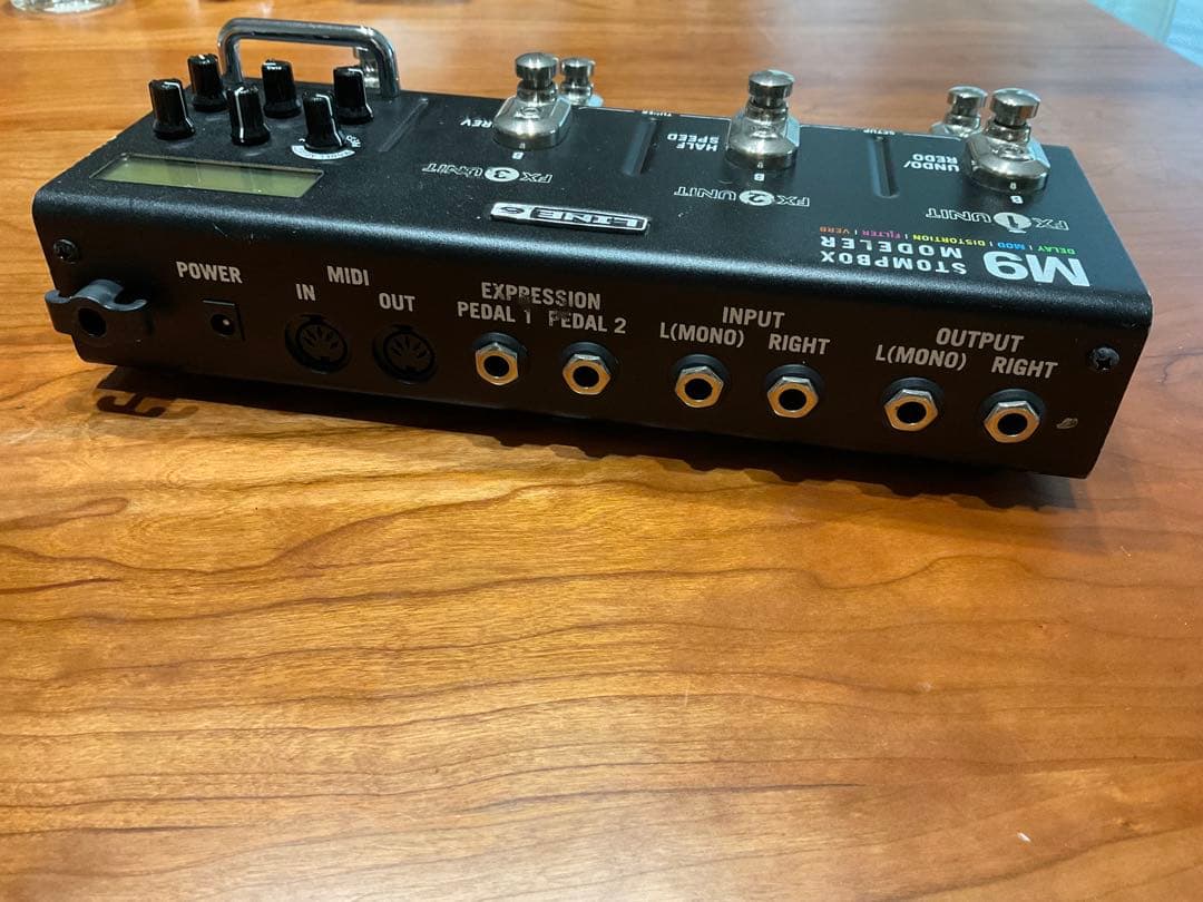 LINE6 M9 Stompbox Modeler マルチエフェクター