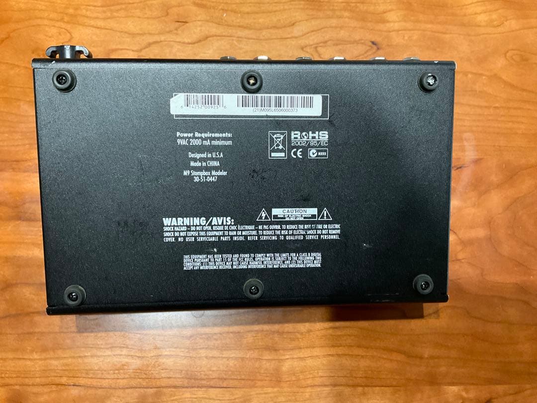 LINE6 M9 Stompbox Modeler マルチエフェクター