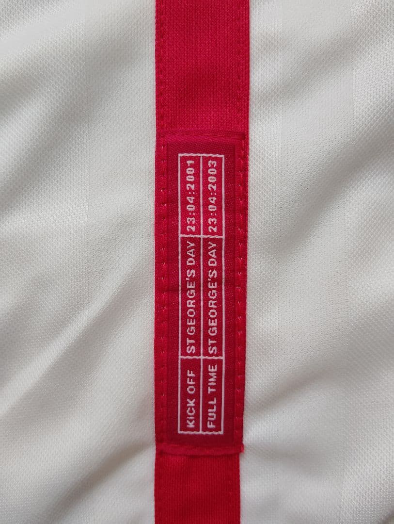 【８の日限定値下げ】イングランド代表ユニフォーム　UMBRO　新品未使用タグ付き