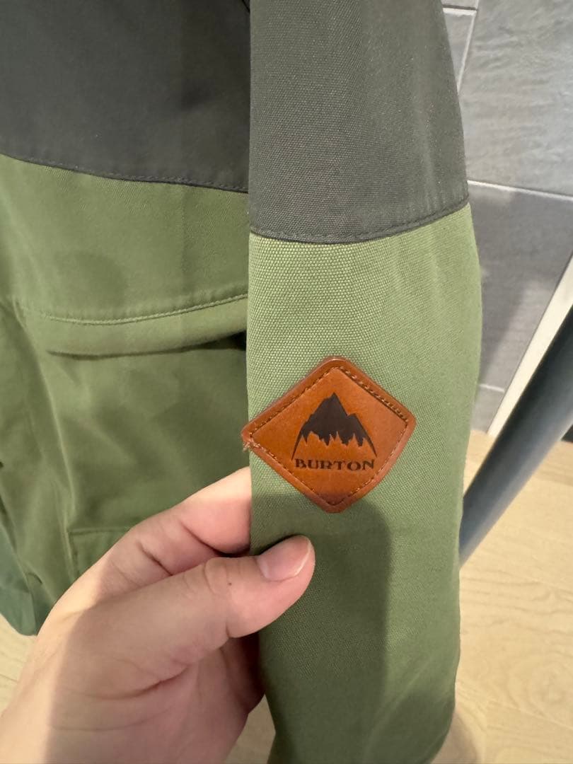 Burtonスノーボードウェア