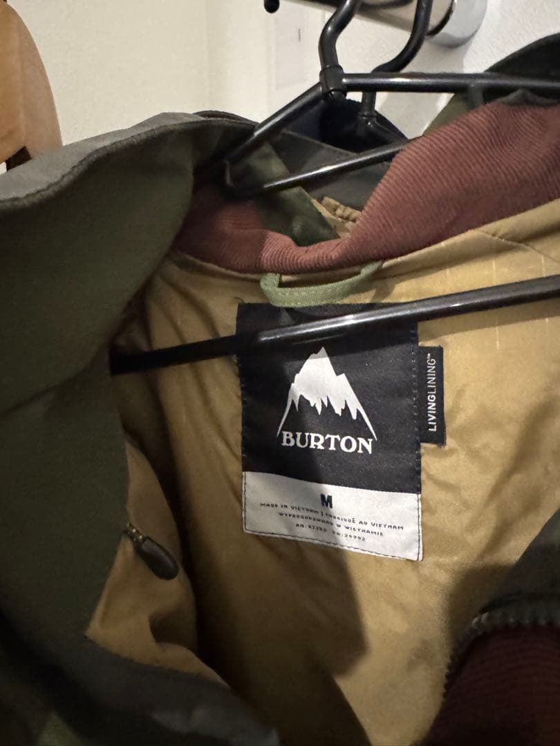 Burtonスノーボードウェア