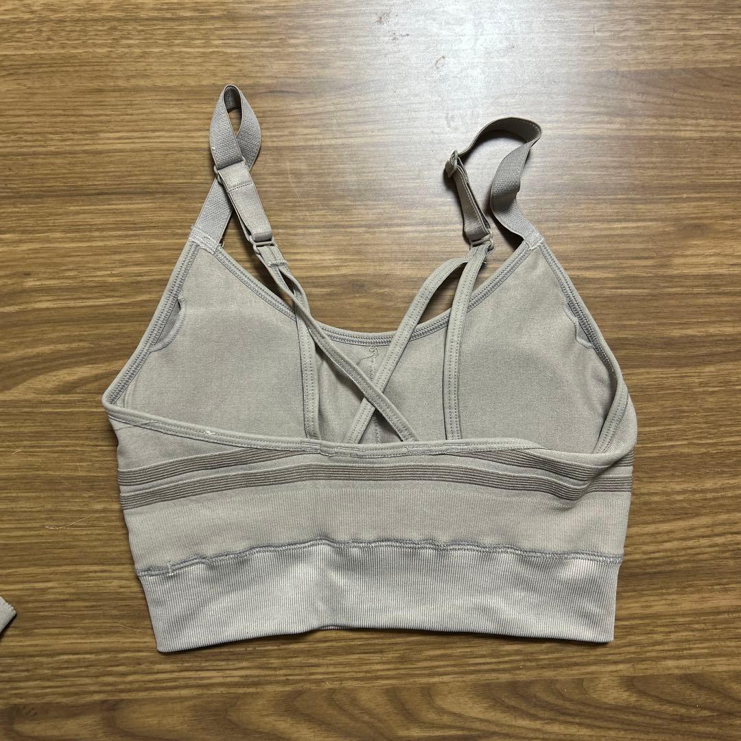 新品　Reebok ヨガウェア 上下セット