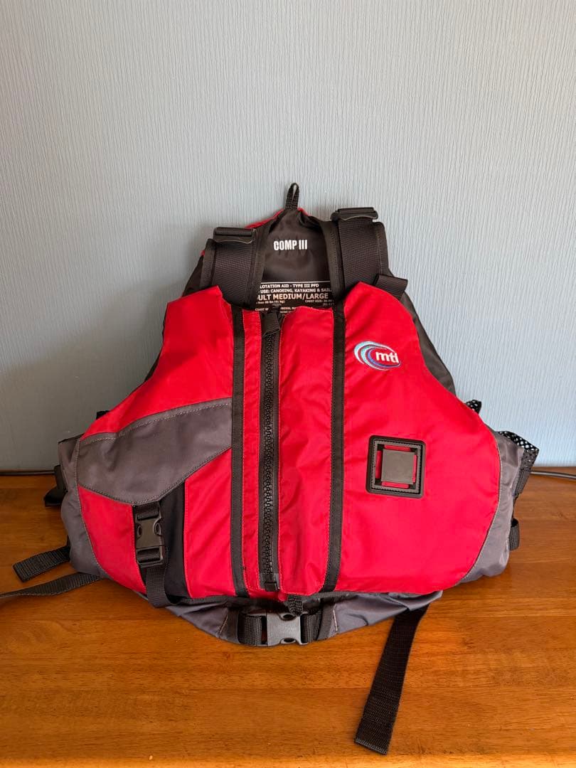 MTI ライフジャケット（PFD） レッド×グレー